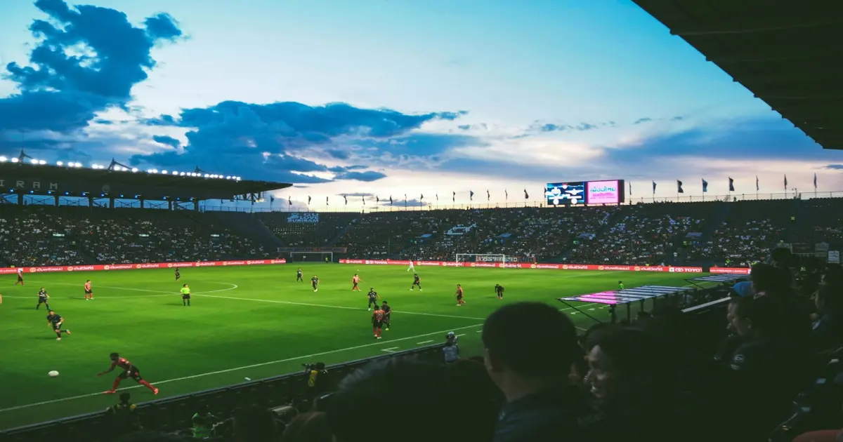 Jak přežít noční sledování: praktický průvodce